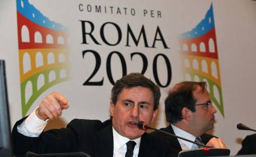 Alemanno presenta la candidatura di Roma per le Olimpiadi 2020, poi stoppata da Monti