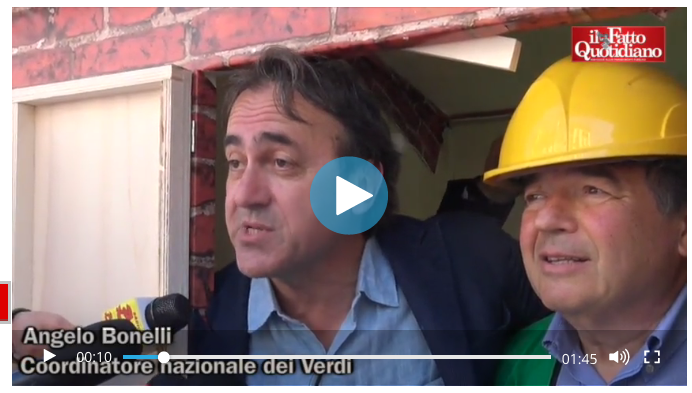 Angelo Bonelli manifestazione ddl falanga, da video Il Fatto Quotidiano di Alberto Sofia 