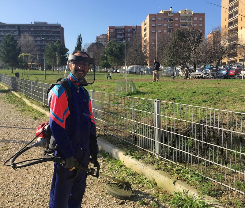 volontari associazione civica cura del verde parco cisterna romana IMG_3161