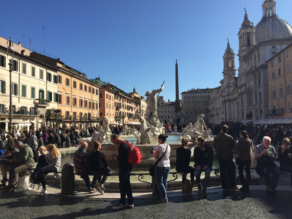 turisti piazza navona IMG_5768