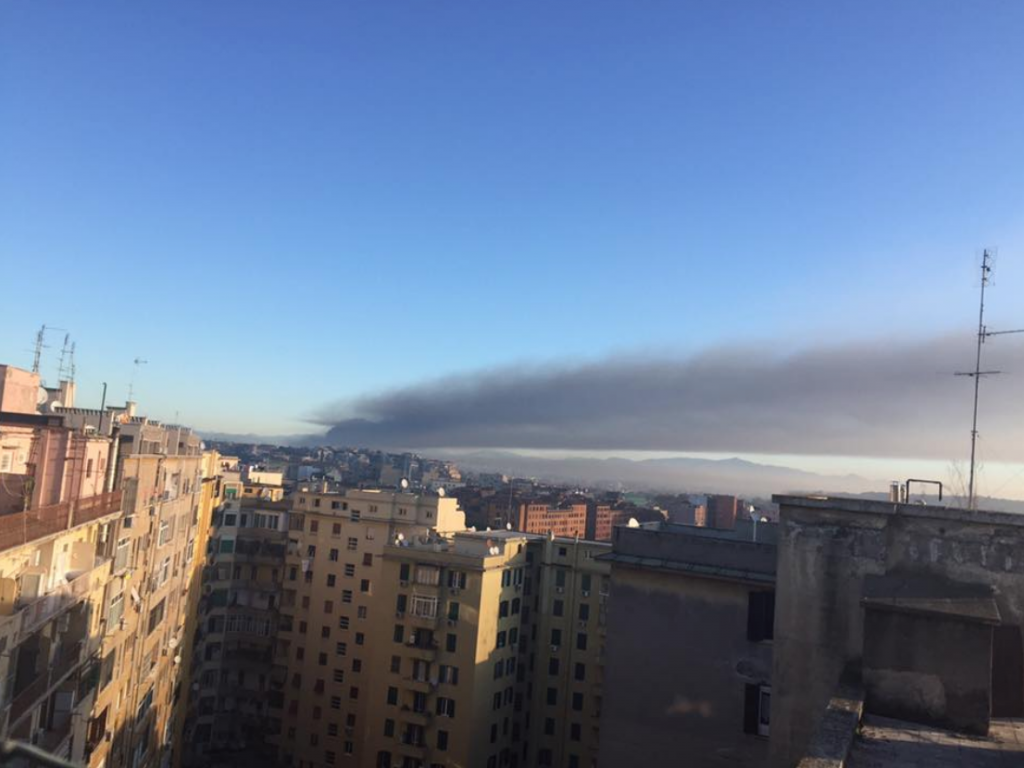 incendio al TMB Salrio visto dal Flaminio (foto AMBM) 11 12 2018