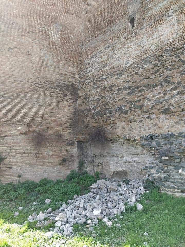 crollo mura -2020 12-2-02